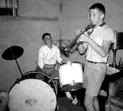 Wayne on drums – JWBEST
